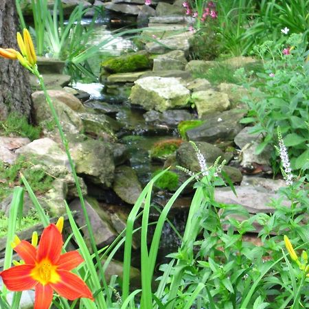 Baldwinsville Bed And Breakfast ภายนอก รูปภาพ